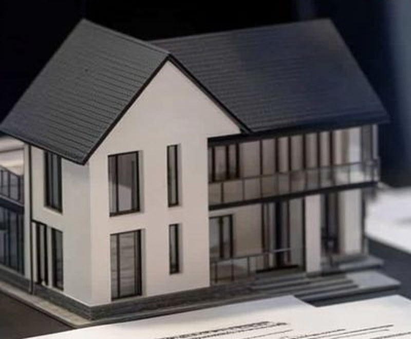 Maqueta de casa de varios pisos
